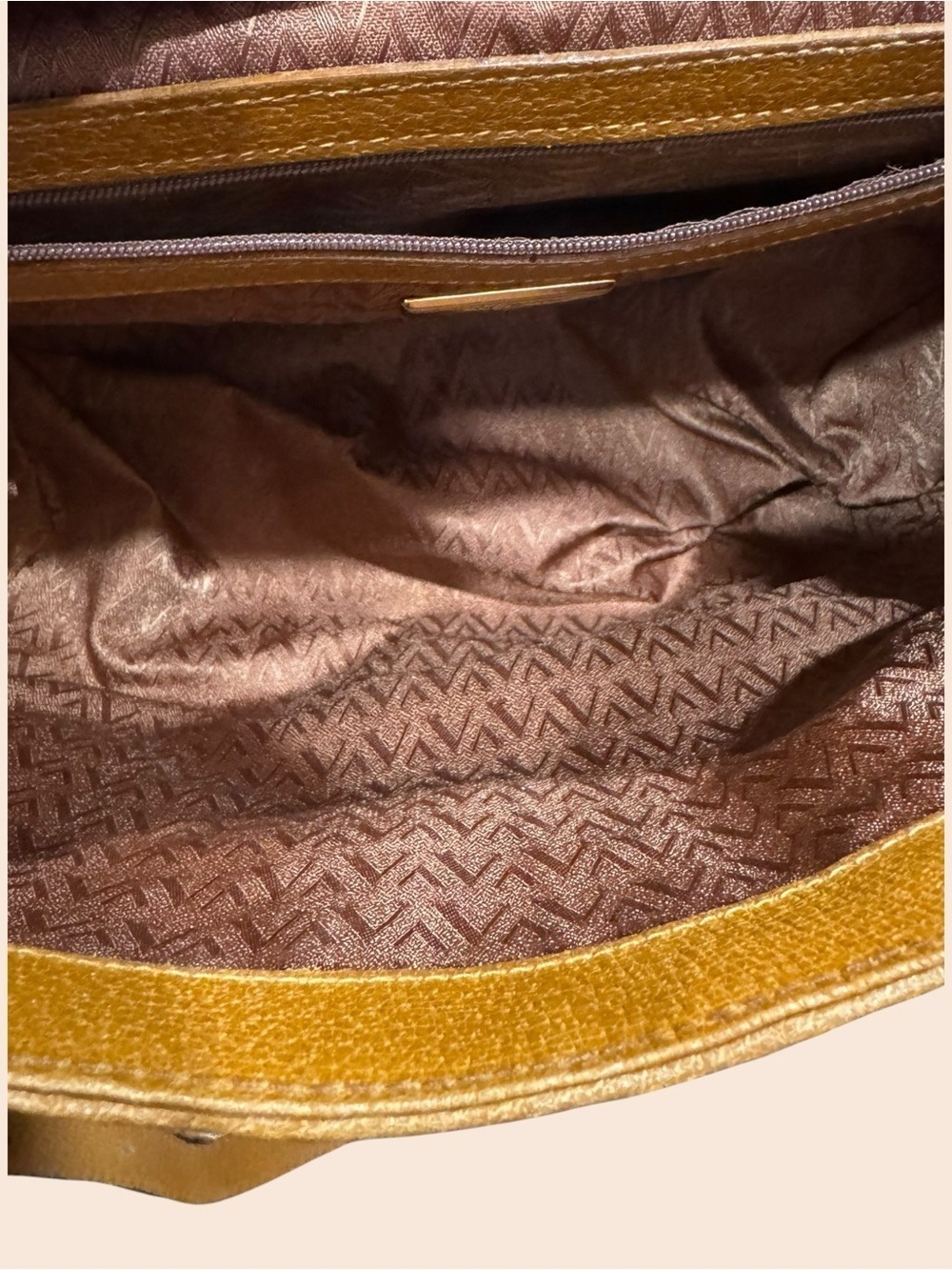 Valentino Garavani Monogram Crossbody Bag Authentic 1980-90’s Original Cards/Tag - Picture 12 of 14